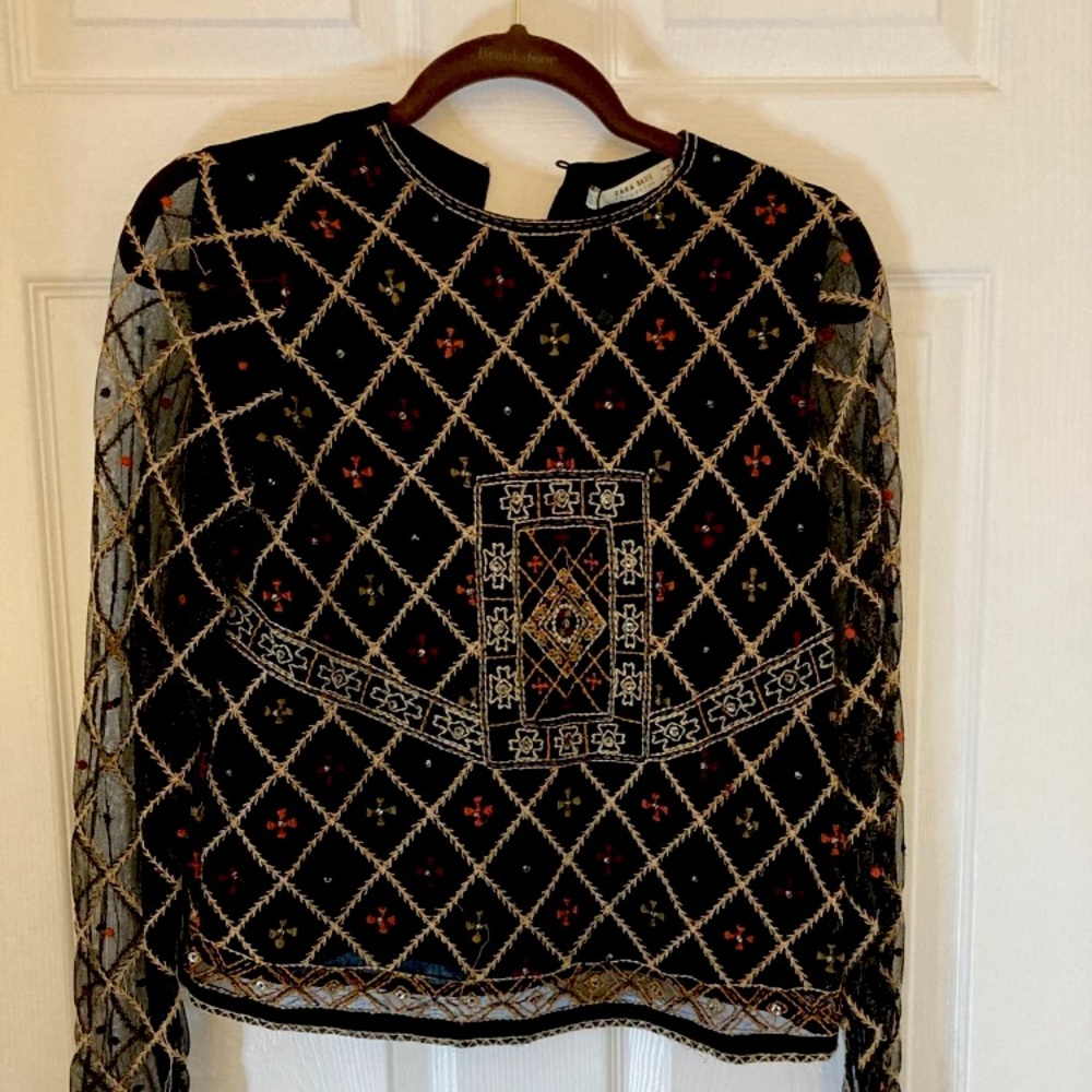 SOLD ⛔️⛔️ Zara blouse